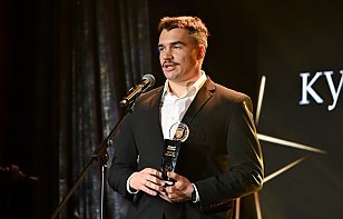 Максим Кунишников: «Не останавливайтесь на достигнутом, продолжайте и дальше быть рядом с командой!»