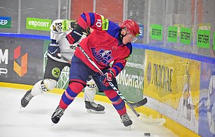 С разницей в одну шайбу. «Рыцари» в двух домашних матчах уступили «Белстали»