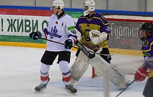 Еще две победы в активе. «Рыцари» на выезде дважды переиграли хоккеистов «Днепровских Львов»